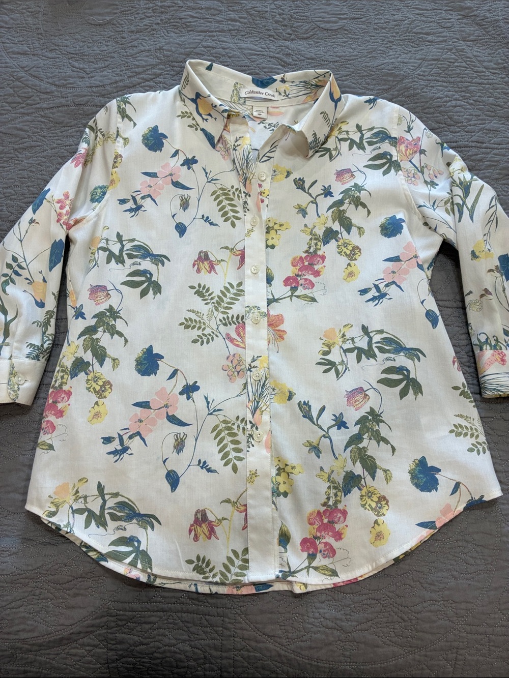 Coldwater Creek White Floral Button-Down 10P